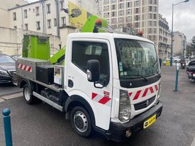 A vendre Renault Maxity à Pantin 93500