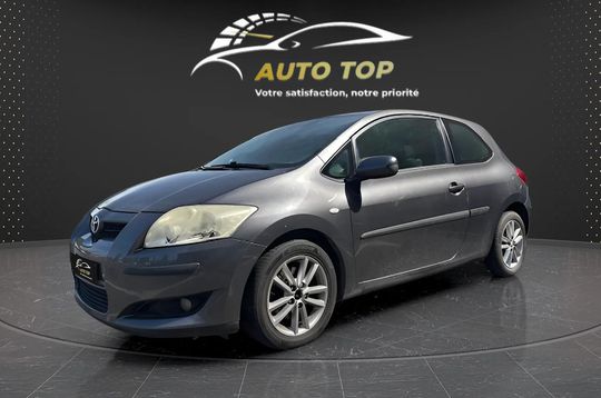 Toyota Auris 126 D-4D LUNA 3P occasion en vente à Pantin 
								
